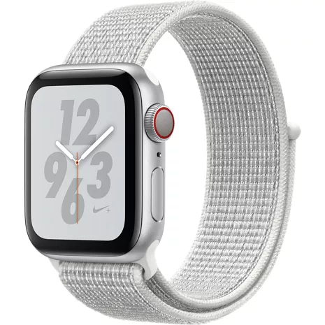 Apple watch series 4 discount 40mm black sport loop
