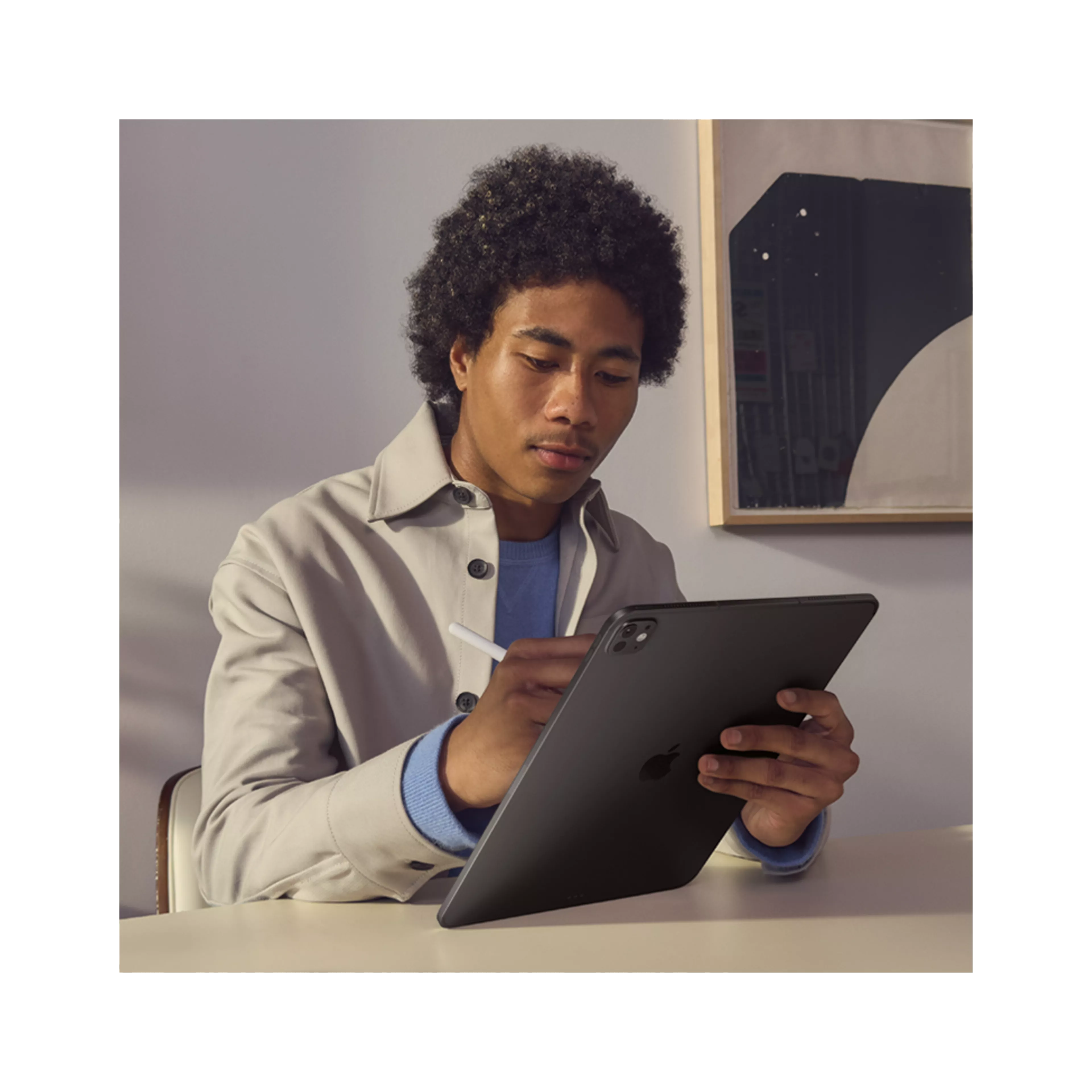 Apple iPad Pro 11-inch (M5) 256GB in Space Black With Standard Glass image 5