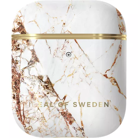 Estuche iDeal of Sweden Fashion para los AirPods - Carrara Gold (color oro)