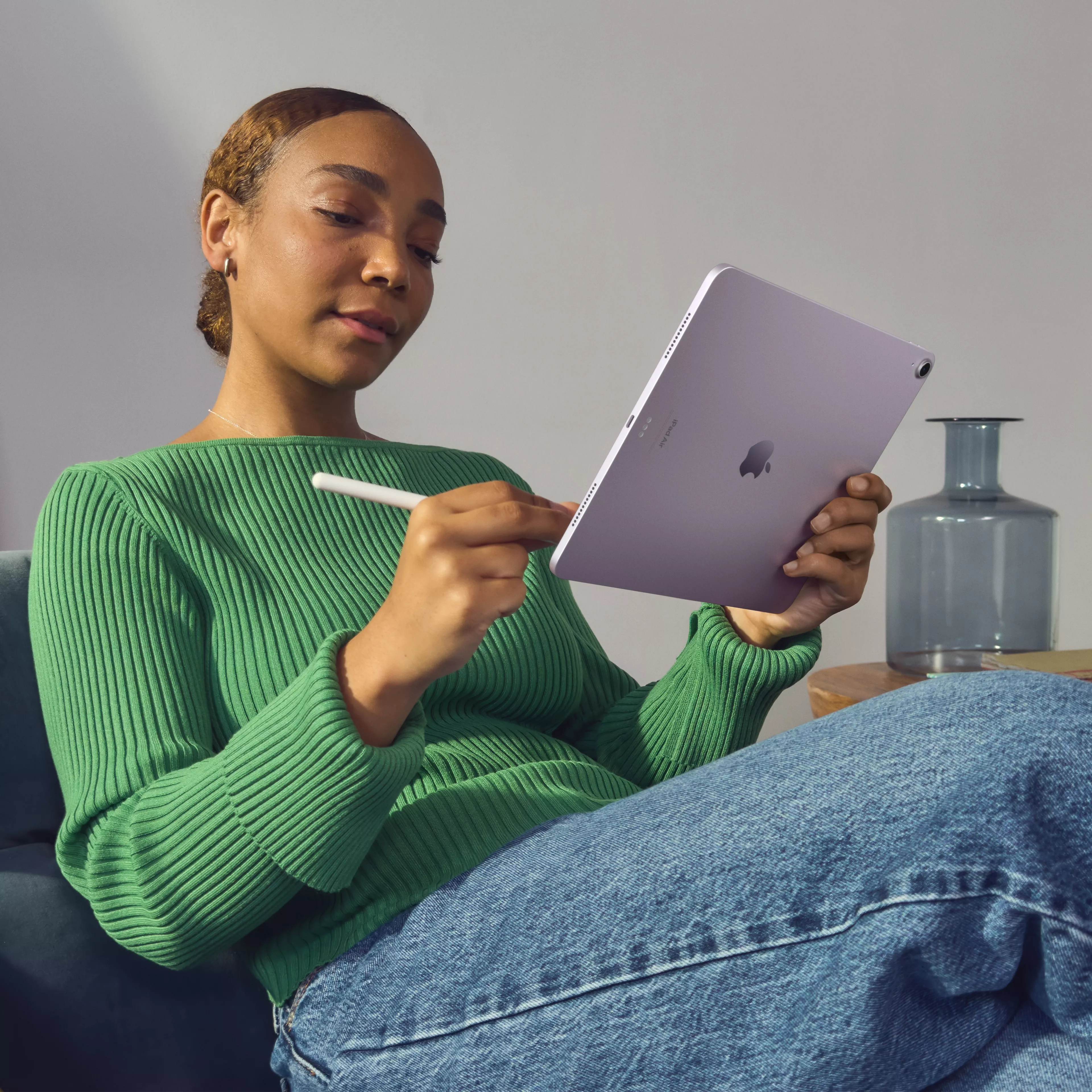 Apple iPad Air 13-inch (M2) for Business | Verizon