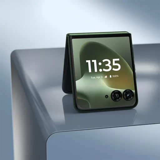 All-day power<sup>1</sup>, fast charging.