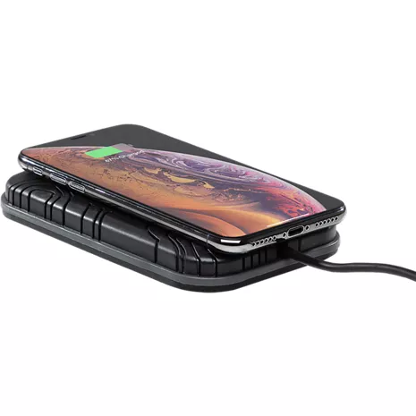 Numi Grip Pad Plus 10W Charger Dash Mount