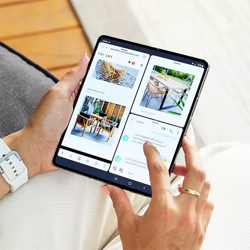 Maximize productivity with Multi-Window view.