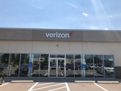 Verizon Wireless at Dedham MA MA