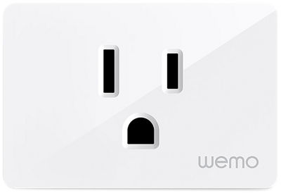 https://ss7.vzw.com/is/image/VerizonWireless/wemo-wifi-smart-plug-white-wsp080-tl-iset?$acc-lg$